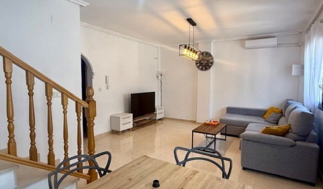 Reventa - Town House -
San Miguel de Salinas - Inland