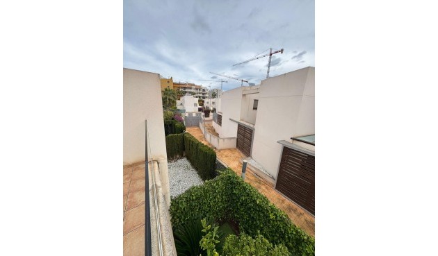 Brukt - Town House -
Torrevieja - Punta Prima
