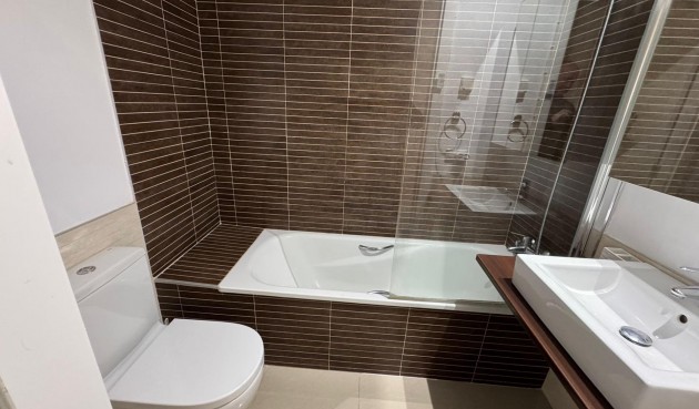 Brukt - Town House -
Torrevieja - Punta Prima