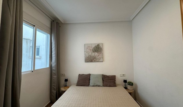 Brukt - Apartment -
Torrevieja - Estacion De Autobuses