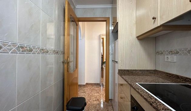 Brukt - Apartment -
Torrevieja - Estacion De Autobuses