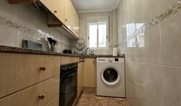 Brukt - Apartment -
Torrevieja - Estacion De Autobuses