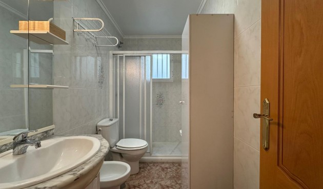 Brukt - Apartment -
Torrevieja - Estacion De Autobuses