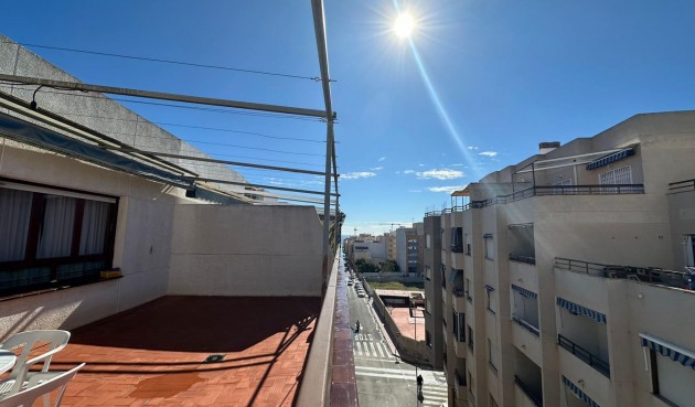Brukt - Toppleilighet -
Torrevieja - Estacion De Autobuses