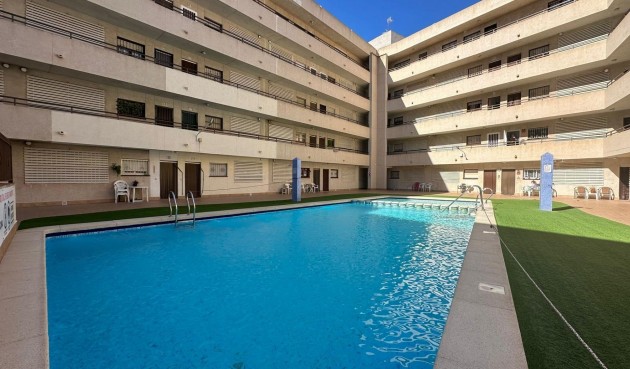 Brukt - Toppleilighet -
Torrevieja - Estacion De Autobuses