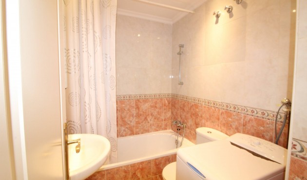 Återförsäljning - Apartment -
Torrevieja - Centro
