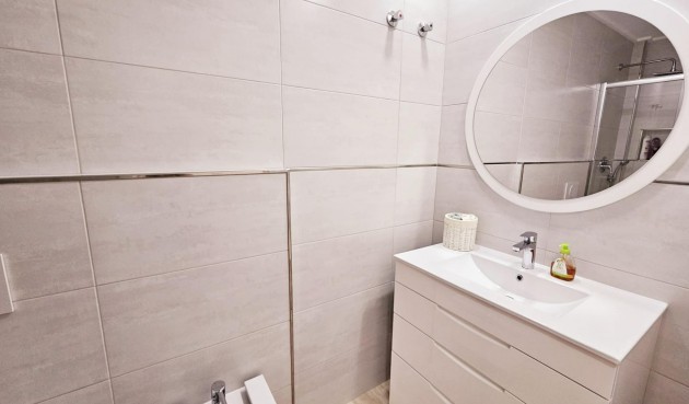 Brukt - Tosidig -
Torrevieja - La Siesta