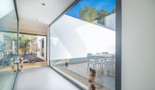 Brukt - Villa -
Orihuela Costa - Costa Blanca