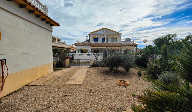 Reventa - Town House -
Orihuela Costa - Costa Blanca