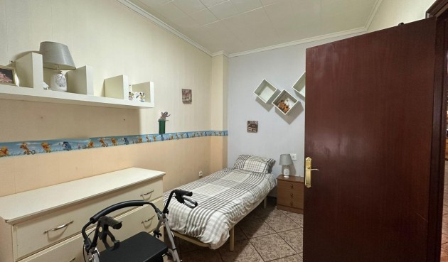 Brukt - Apartment -
Torrevieja - Estacion De Autobuses