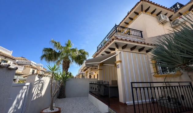 Brukt - Quad House -
Orihuela Costa - Villa's San Jose IV
