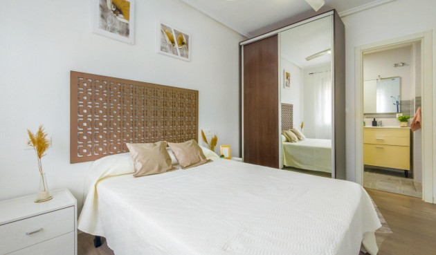 Brukt - Apartment -
Torrevieja - Estacion De Autobuses