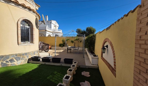 Brukt - Villa -
Orihuela Costa - Villamartín-las Filipinas