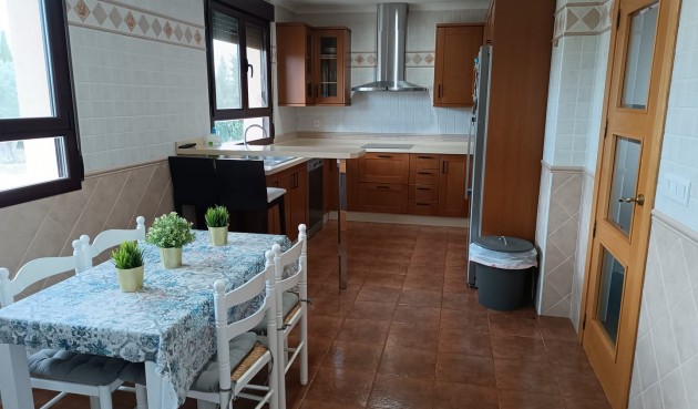 Brukt - Villa -
Yecla - Inland