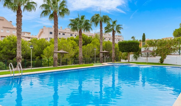Brukt - Villa -
Orihuela Costa - Costa Blanca