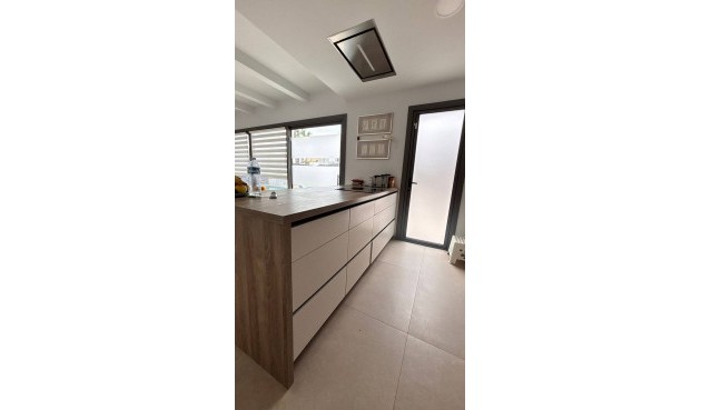 Brukt - Villa -
San Miguel de Salinas - Urbanizacion Blue Lagoon