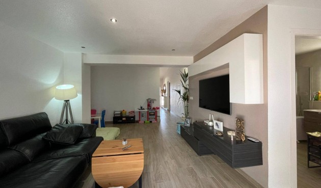 Brukt - Town House -
Pilar de la Horadada - Zona Pueblo