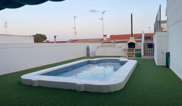 Brukt - Town House -
Pilar de la Horadada - Zona Pueblo