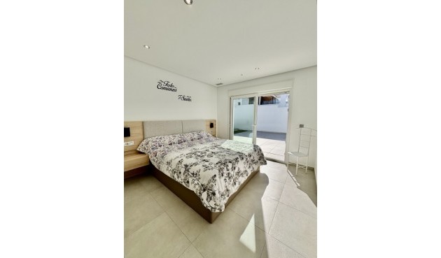 Brukt - Villa -
Benijofar - Costa Blanca