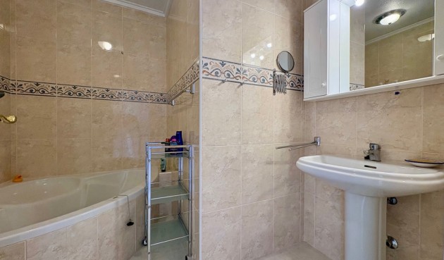 Återförsäljning - Town House -
Rojales - Inland