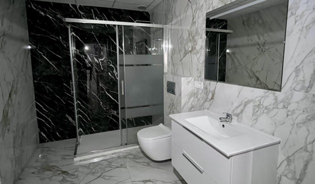 Återförsäljning - Apartment -
Torrevieja - PLAYA LOS LOCOS