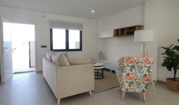 Reventa - Villa -
Los Belones - Inland