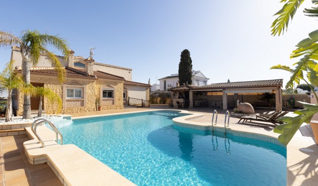 Reventa - Villa -
Torrevieja - Costa Blanca