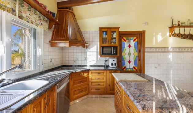 Reventa - Villa -
Torrevieja - Costa Blanca