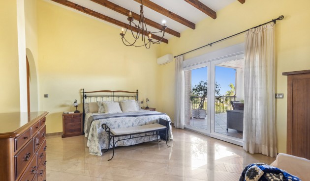 Reventa - Villa -
Torrevieja - Costa Blanca