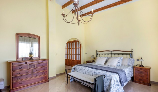 Reventa - Villa -
Torrevieja - Costa Blanca