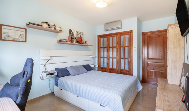Reventa - Villa -
Torrevieja - Costa Blanca