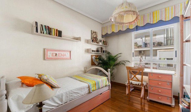 Återförsäljning - Apartment -
Torrevieja - Costa Blanca