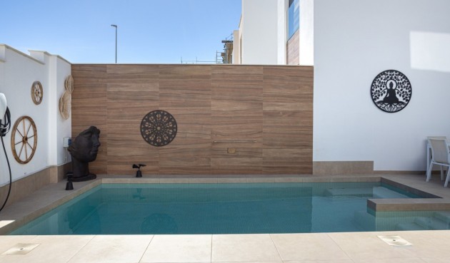 Återförsäljning - Town House -
Benijofar - Costa Blanca