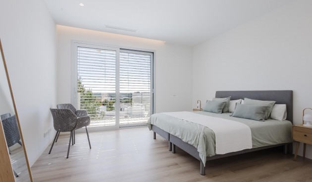 Brukt - Villa -
Orihuela Costa - Costa Blanca