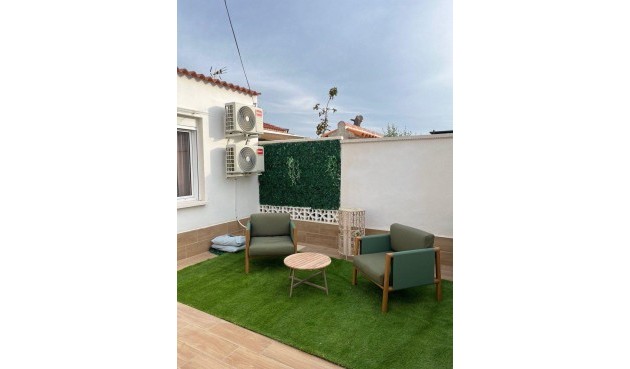 Reventa - Town House -
Torrevieja - Torretas