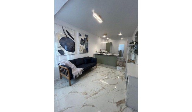 Reventa - Town House -
Torrevieja - Torretas