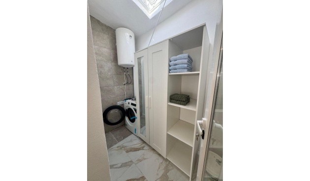 Reventa - Town House -
Torrevieja - Torretas