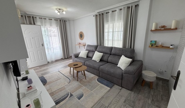 Reventa - Town House -
Orihuela Costa - La Zenia