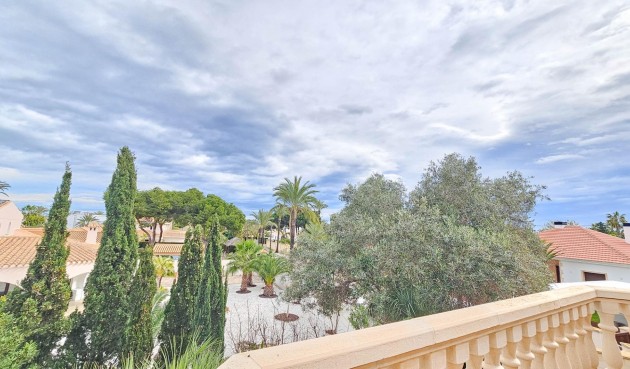 Återförsäljning - Villa -
Cabo Roig