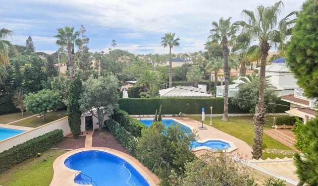 Återförsäljning - Villa -
Cabo Roig