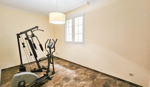 Återförsäljning - Villa -
Cabo Roig