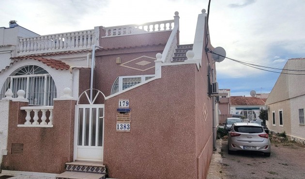 Brukt - Town House -
Torrevieja - La Siesta - El Salado - Torreta