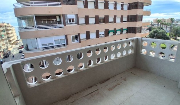 Återförsäljning - Apartment -
Torrevieja - Costa Blanca