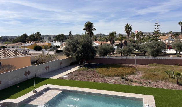 Resale - Villa -
Benijofar - Costa Blanca