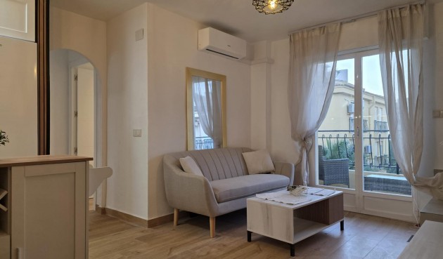 Reventa - Ático -
Torrevieja - Cala Ferris