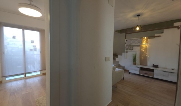 Reventa - Ático -
Torrevieja - Cala Ferris