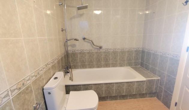 Brukt - Apartment -
Torrevieja - Centro