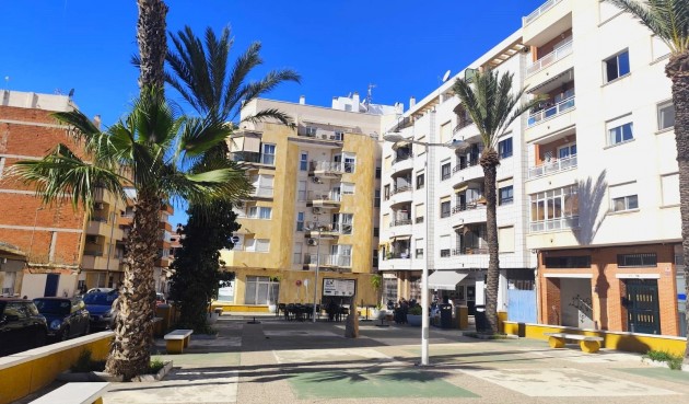 Brukt - Apartment -
Torrevieja - Centro
