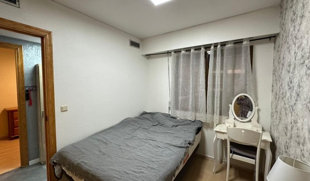 Återförsäljning - Apartment -
Torrevieja - Centro