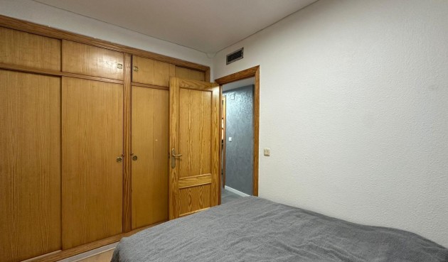 Återförsäljning - Apartment -
Torrevieja - Centro